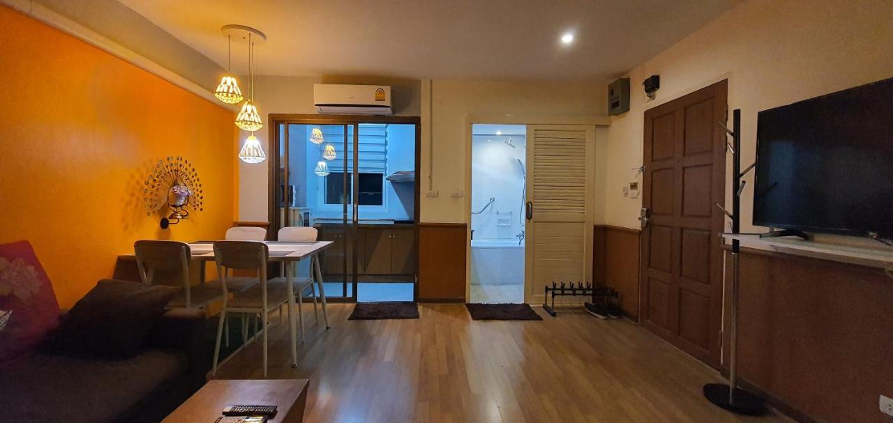 Home At Bazaar Chiang Mai Exterior photo